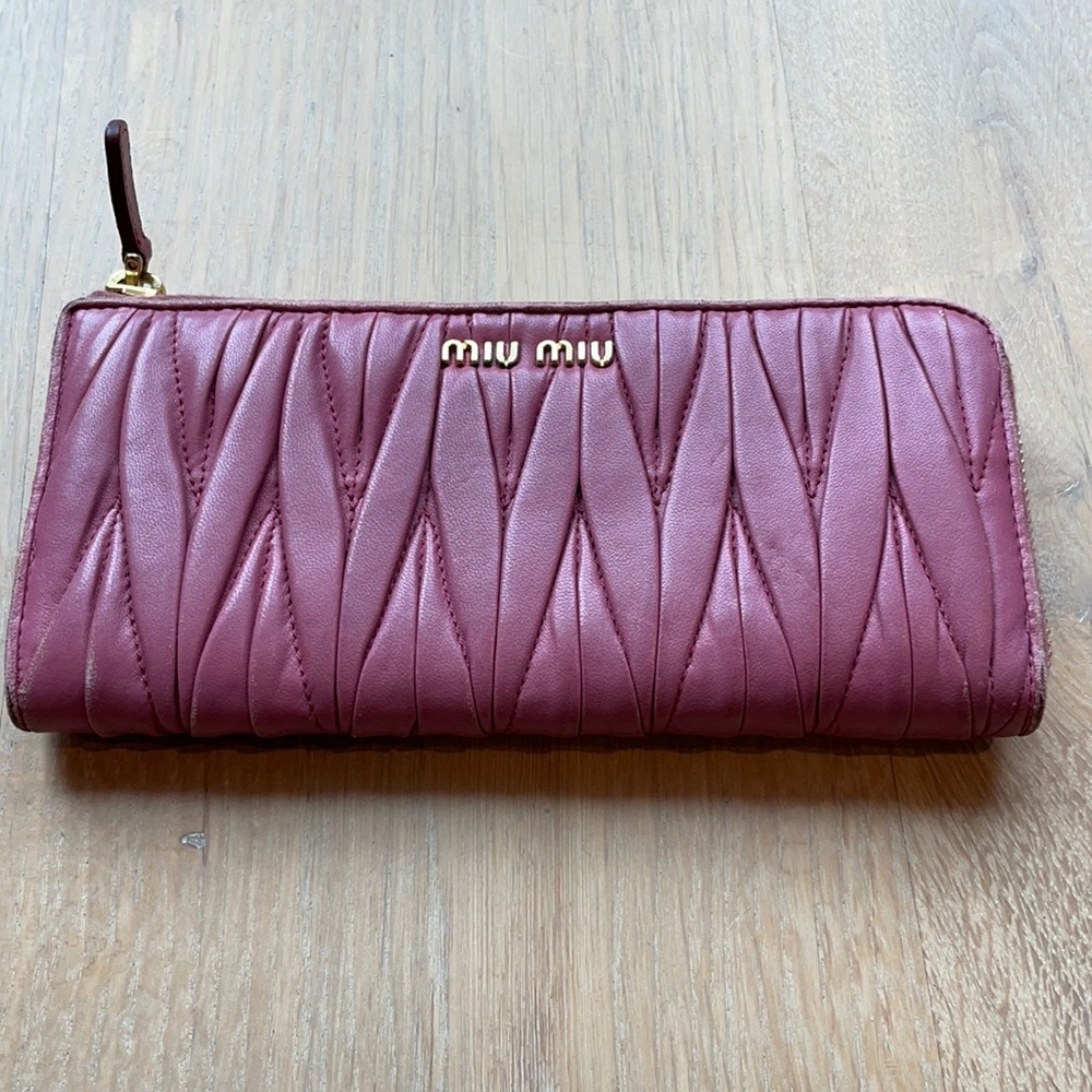Authentic Miu Miu Pink Matelasse Wallet - image 1